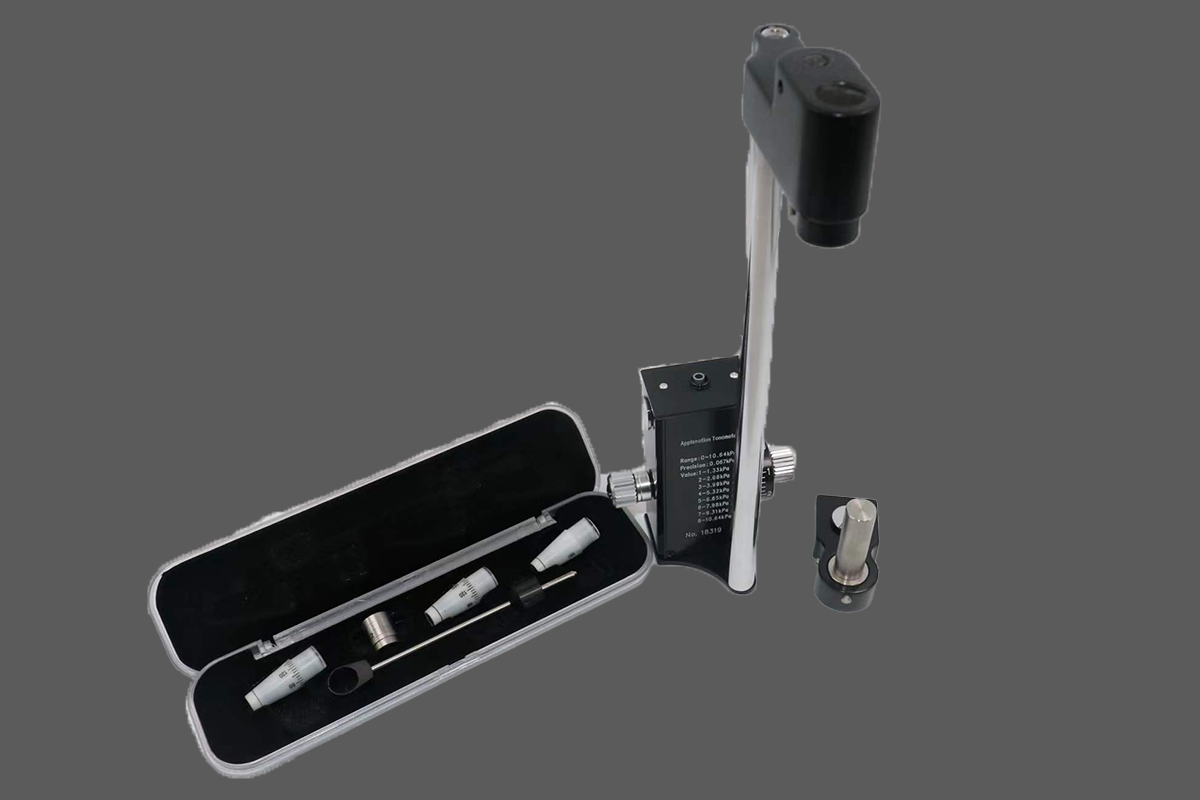 Applanation Tonometer